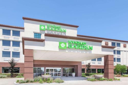 Elk Grove Village Hotel | Wyndham Garden Elk Grove Village - O'Hare
