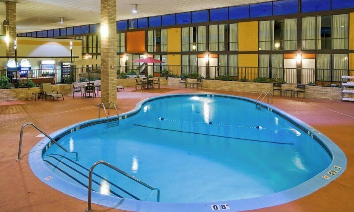 Wheatland Hotel | Wyndham Garden Oklahoma City Conference Ctr/Airpt/Bricktown
