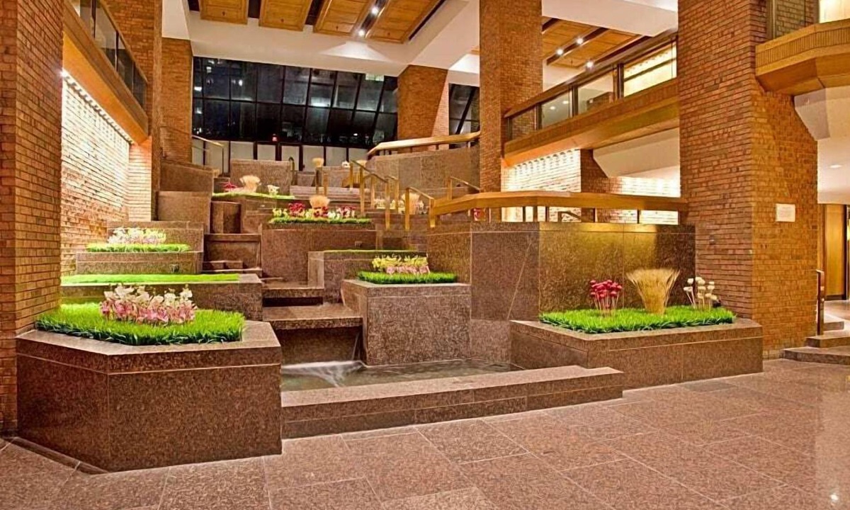 Hull Hotel | Wyndham Gatineau-Ottawa & Conference Centre
