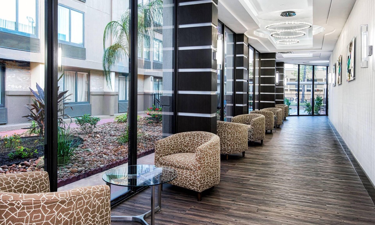 Clodine Hotel | Wyndham Houston Sugarland