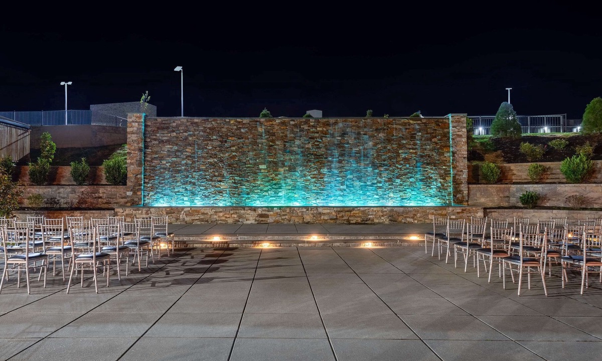 Witmer Hotel | Wyndham Lancaster Resort & Convention Center