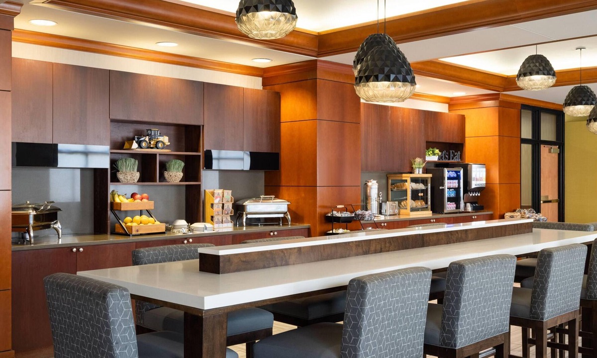 Moline Hotel | Wyndham Moline on John Deere Commons