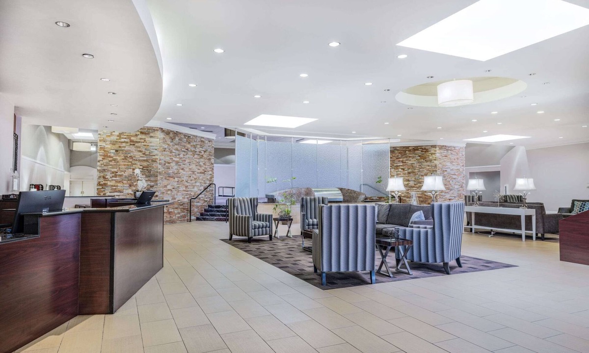 Foothill Farms Hotel | Wyndham Sacramento