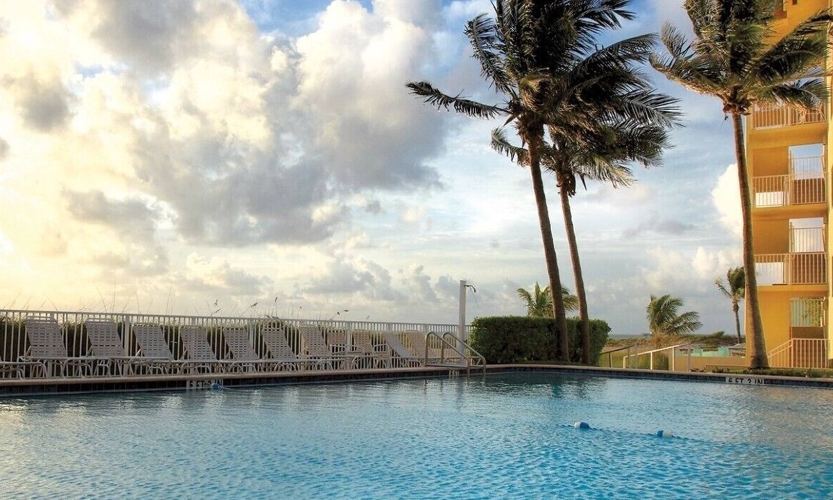 Hellertown Condo | wyndham seagarden waterfall