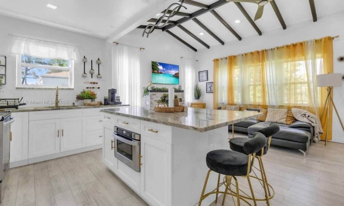 Liberty City House | Wynwood EscapenBuilt for long-term stay