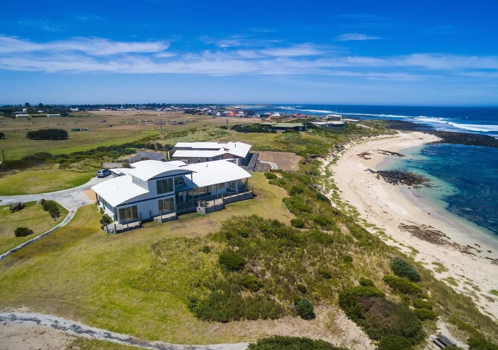 Port Fairy Cabin | Wytonia Beachfront Accommodation
