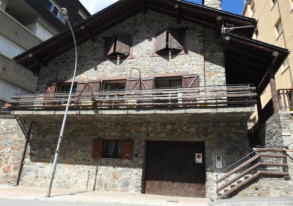 Mas de Ribafeta House | Xalet Riba - hut 8077