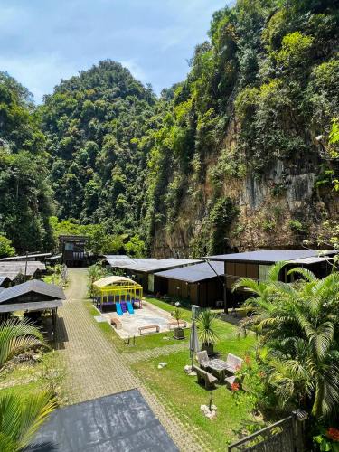 Ulu Kinta Cabin | Xscape Tambun