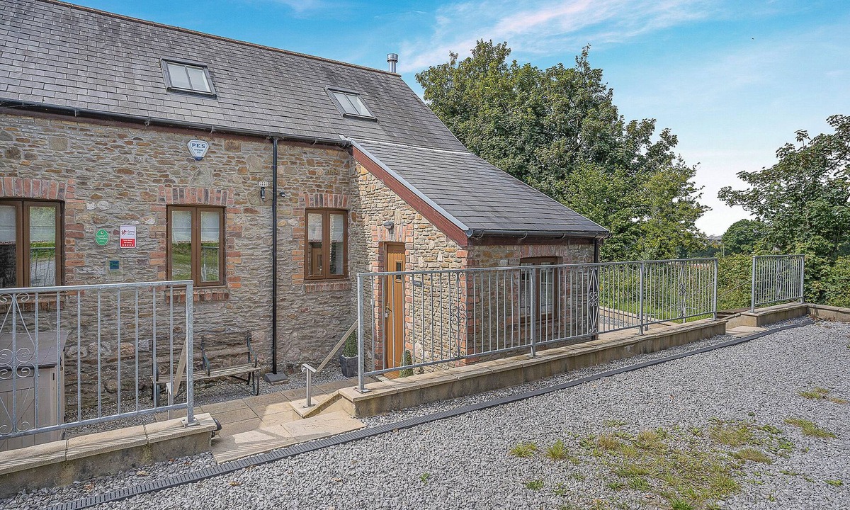 Llanrhidian Higher Cottage | Y Llaethdy - UK49916