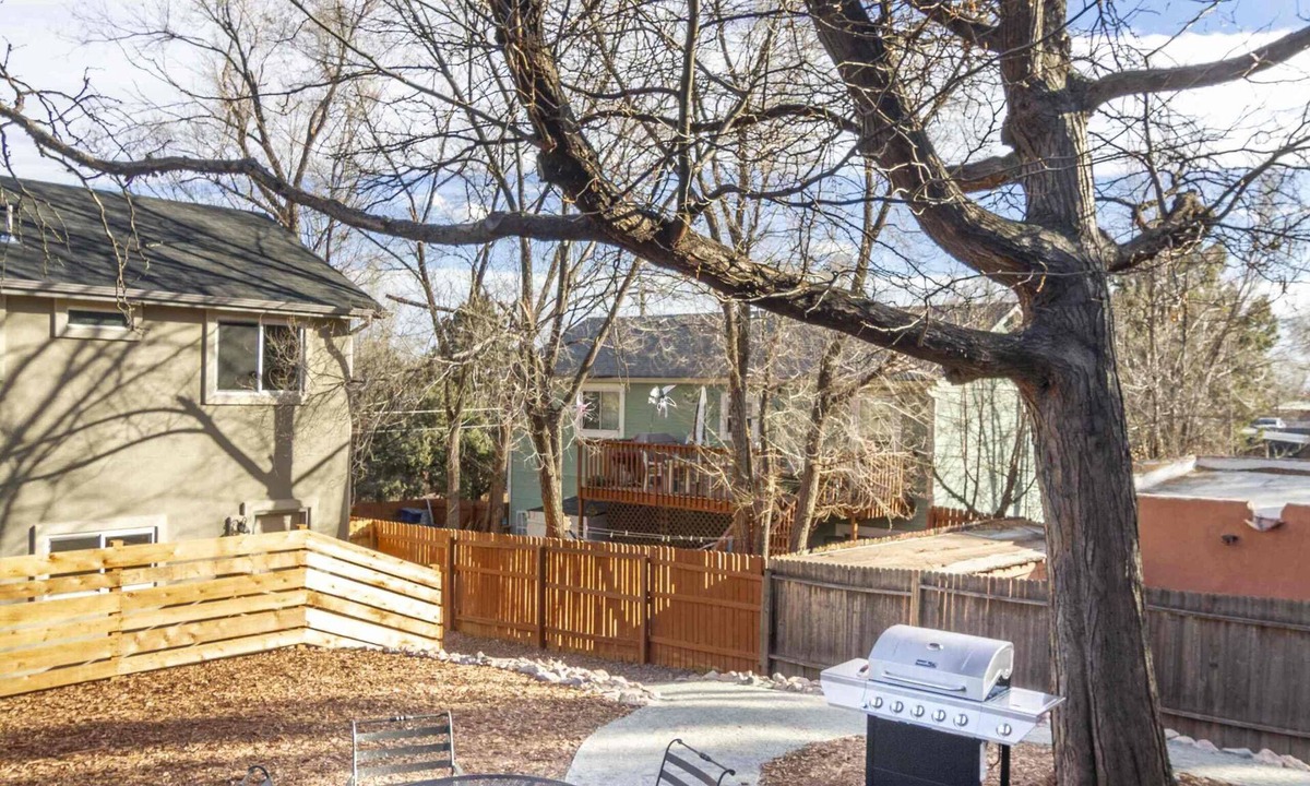 West Colorado Springs House | Ya like jazz?