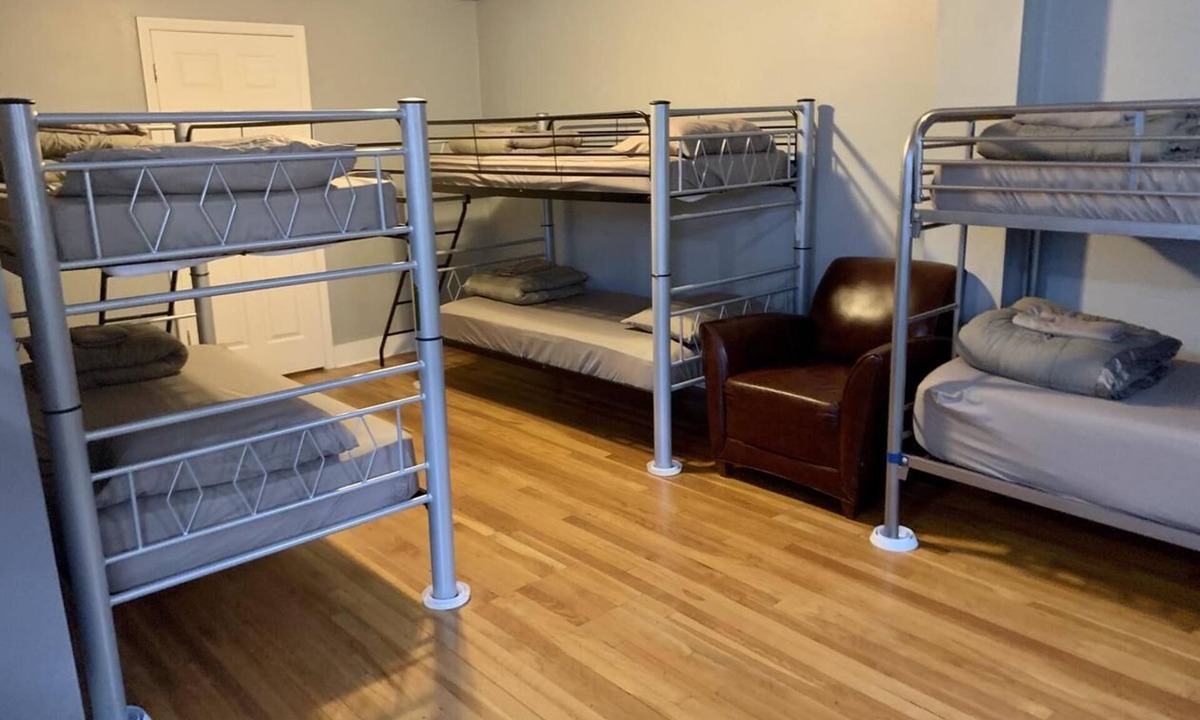 Jonesboro House | YAMAHA Hostel