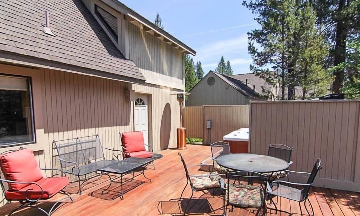 Deer Park House | Yankee Mountain 9