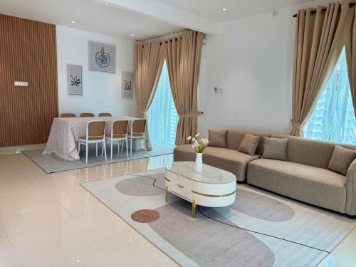 Kampung Nibung House | YANZI homestay