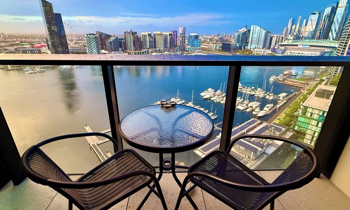 Docklands Apartment | Yarra Accommodation