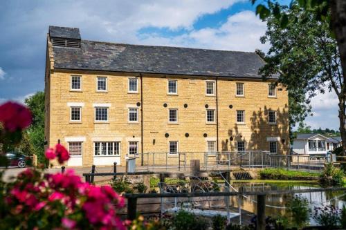 Yarwell Apartment | Yarwell Mill