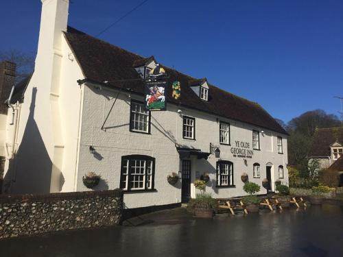 East Meon Hotel | Ye Olde George Inn - Badger Pubs