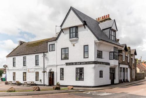 Leuchars Hotel | Ye Olde Hotel
