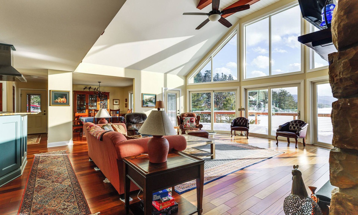 Putnam Station House | Year-Round Fun in Putnam Station: Lakefront Home!