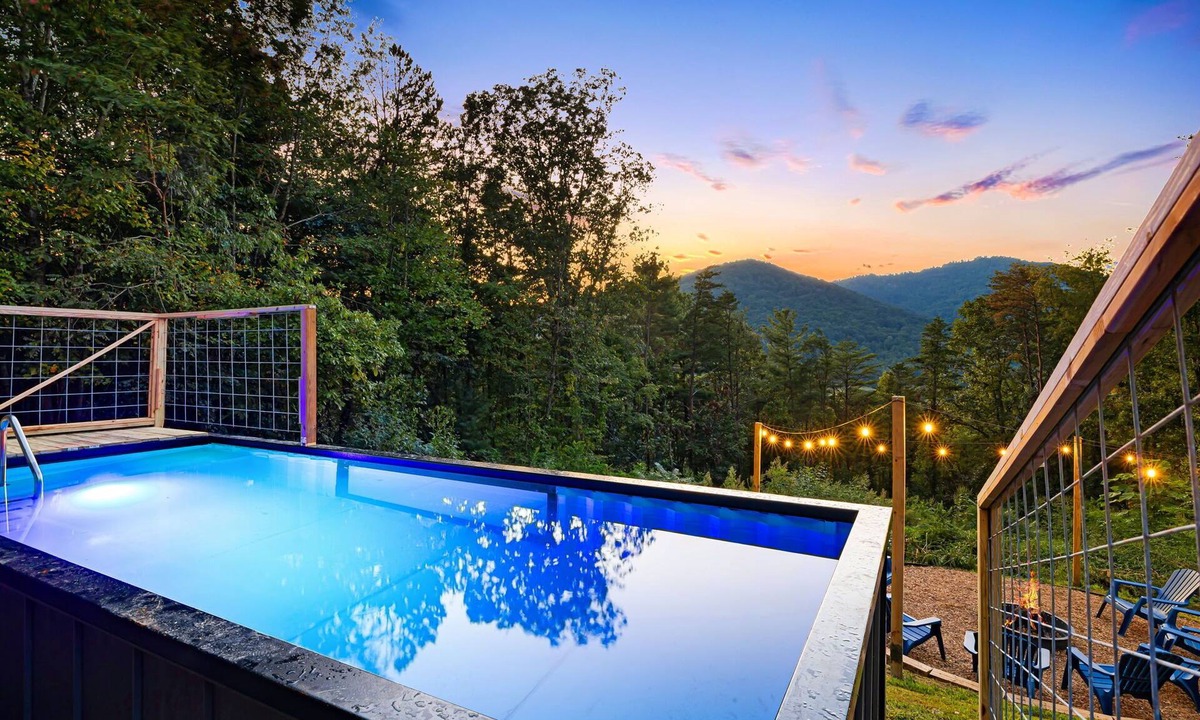 Asheville House | Year-Round Heated Pool, Hot Tub, Mtn View, Sleep16
