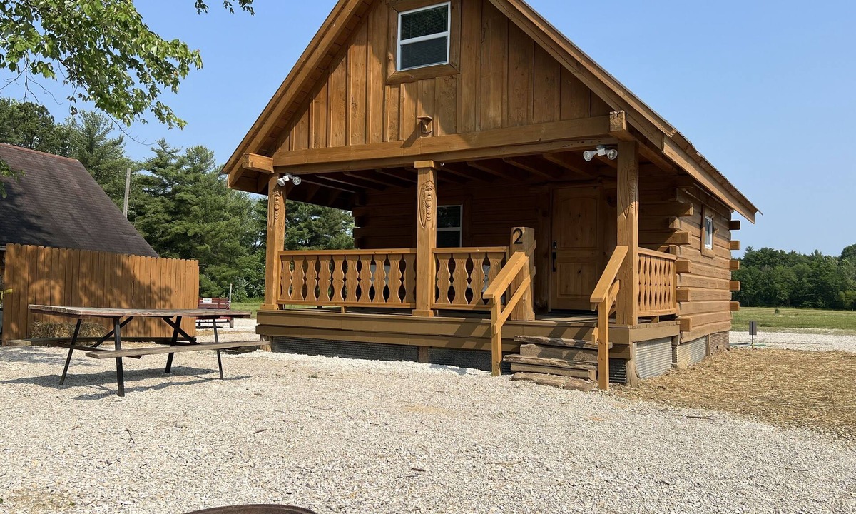 Stendal Cabin | Yellow Banks Log Cabin With Waterfront Views