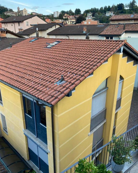 Mendrisio House | Yellow House Guest House