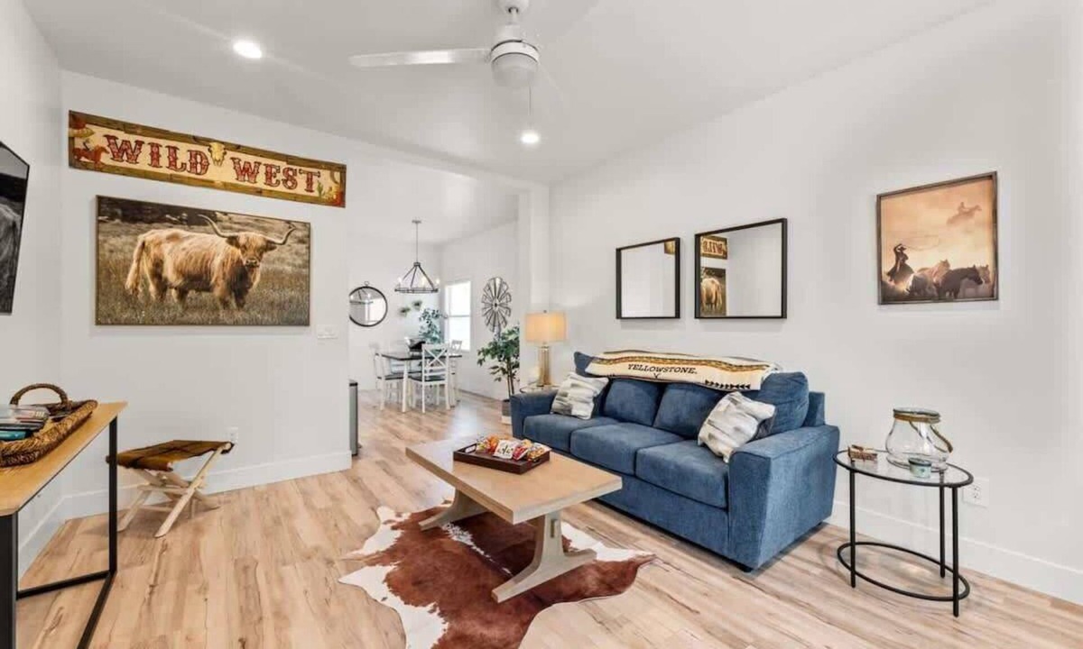 Downtown Sacramento Apartment | Yellowstone Vibes: SacTown Edition!