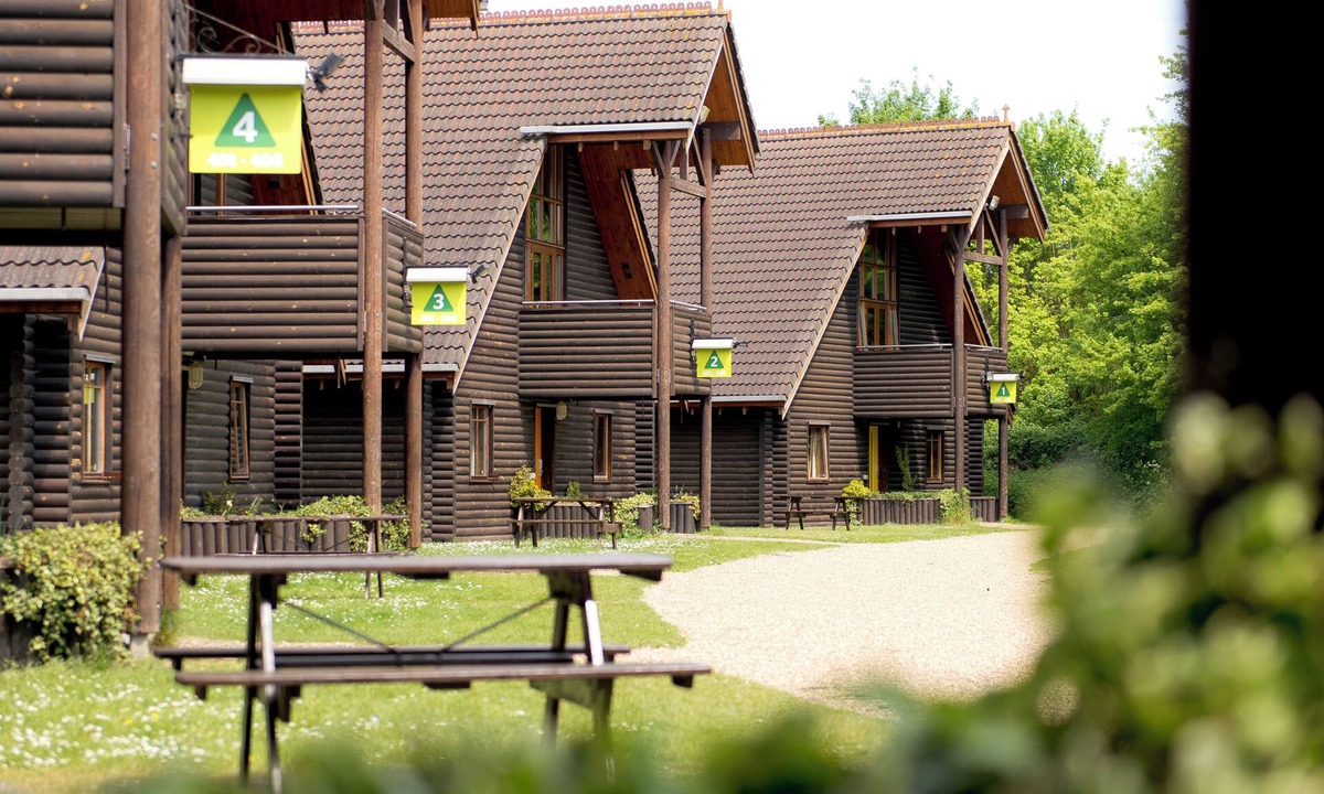 Cheshunt Hostel | YHA London Lee Valley - Hostel