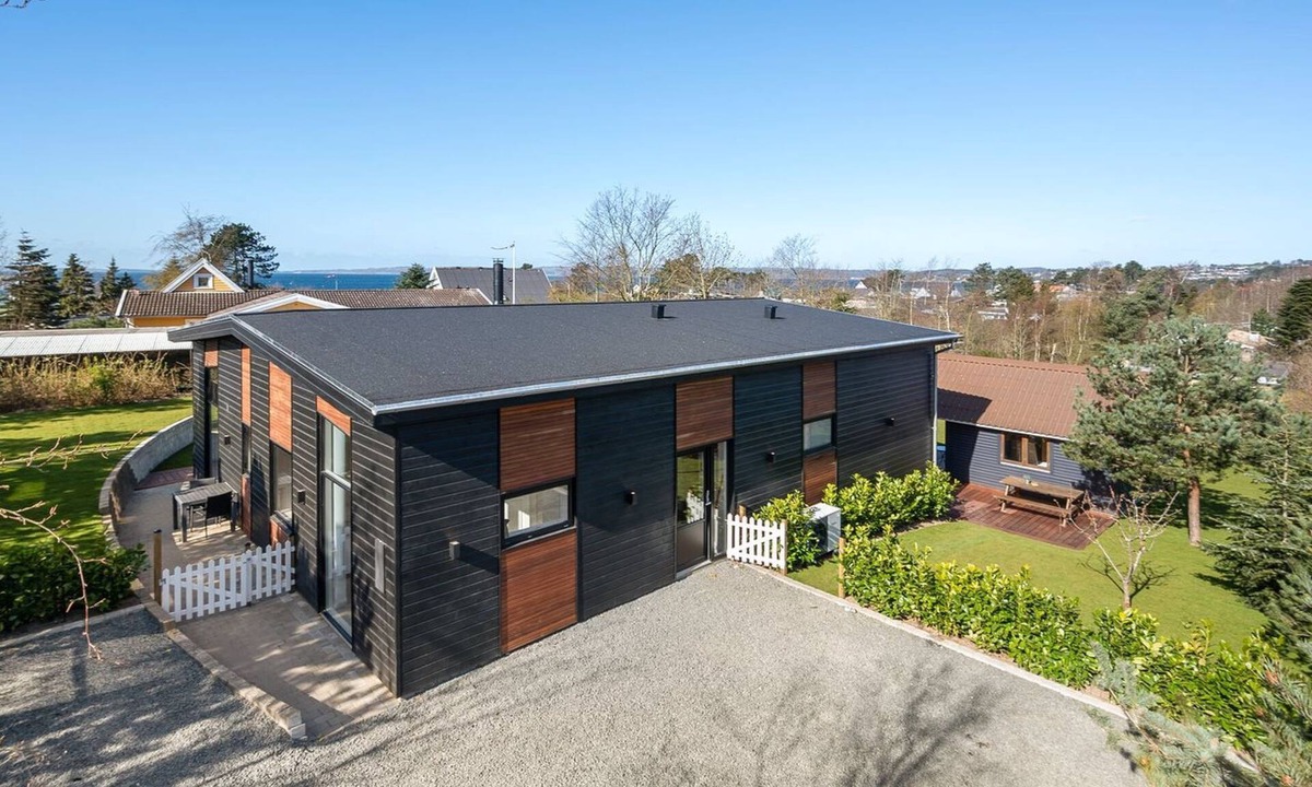 Vibæk Strand House | "Ylvi" - 250m from the sea by Interhome