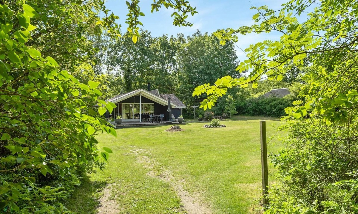 Skygge House | "Yngve" - 56.5km from the sea by Interhome