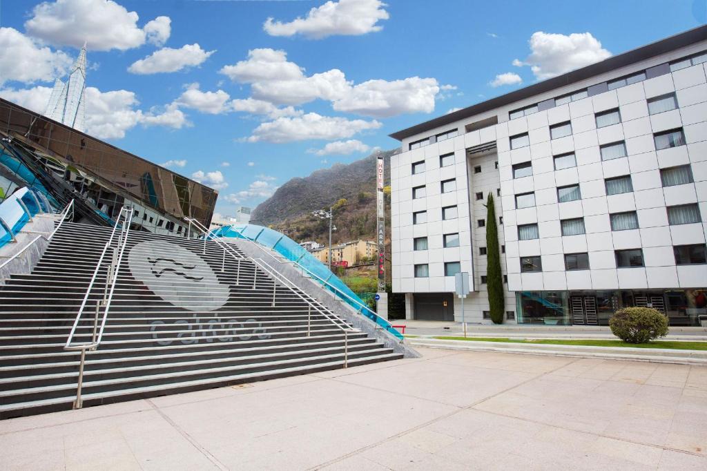 Les Escaldes Hotel | Yomo Mola Park