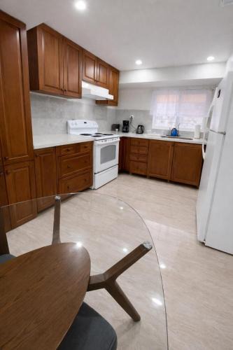 North York House | Yonge Sheppard House