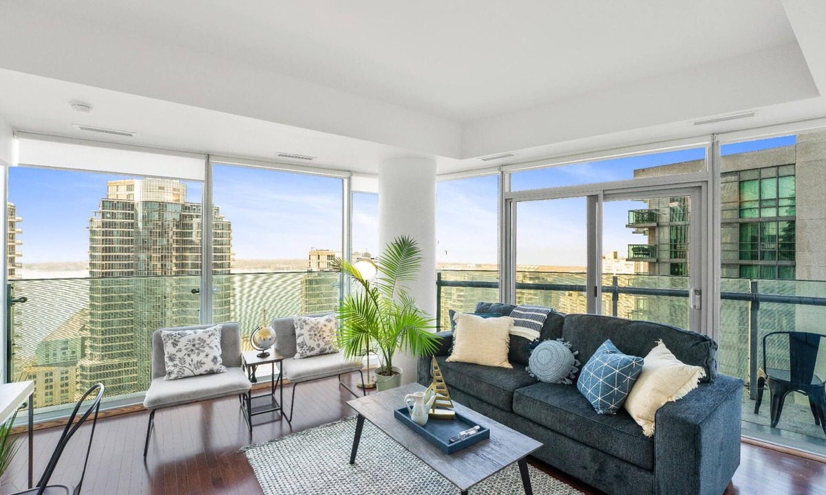 Toronto Entertainment District Apartment | York Suites Toronto