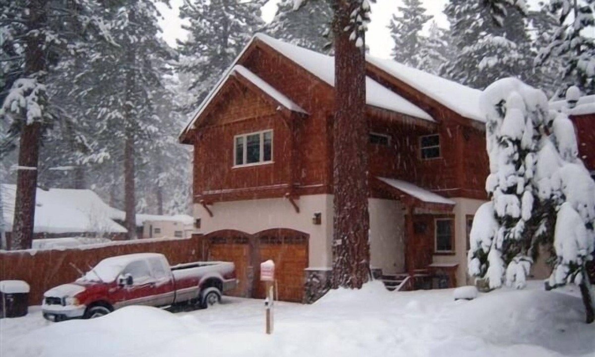 Kings Beach House | You will not want to leave this luxurious Tahoe retreat