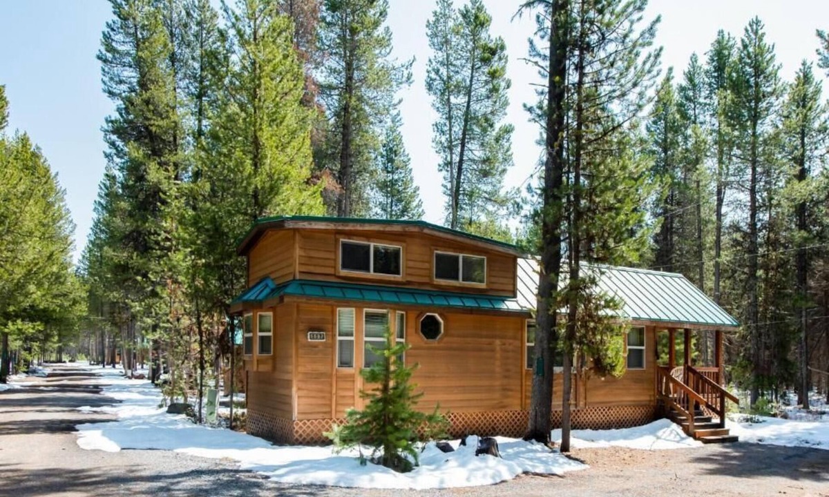 Crescent Cabin | Young at Heart Chalet, Pet Friendly- 507