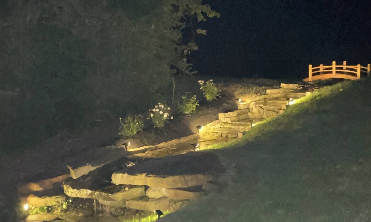 Brenham House | Your 12 Acre Farmhouse Retreat - Relax and Unwind by the Campfire and Pond