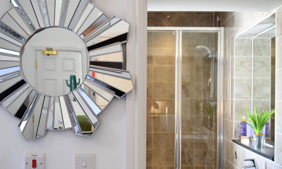 Bristol Apartment | Your Apartment Berkeley Sq Pads #7