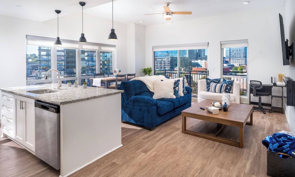 Sobro Condo | Your Downtown Nashville Getaway with Stunning City Views!