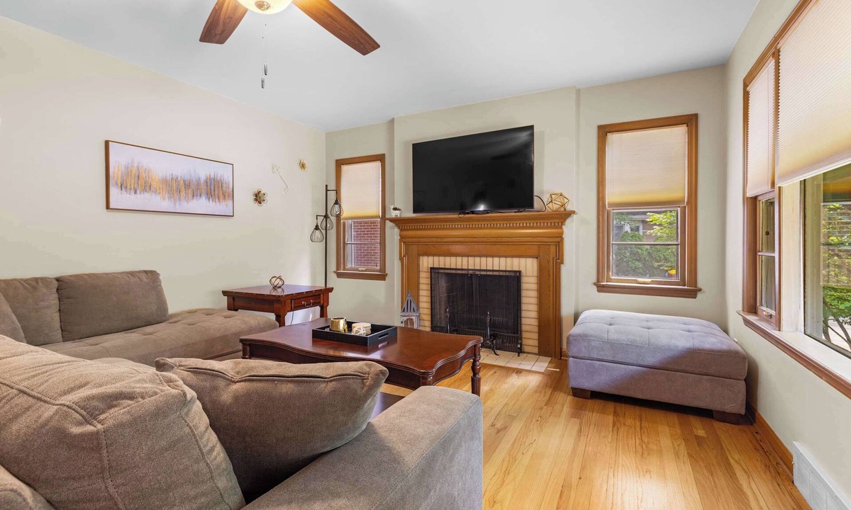 Holcomb House | Your friendly neighborhood Airbnb