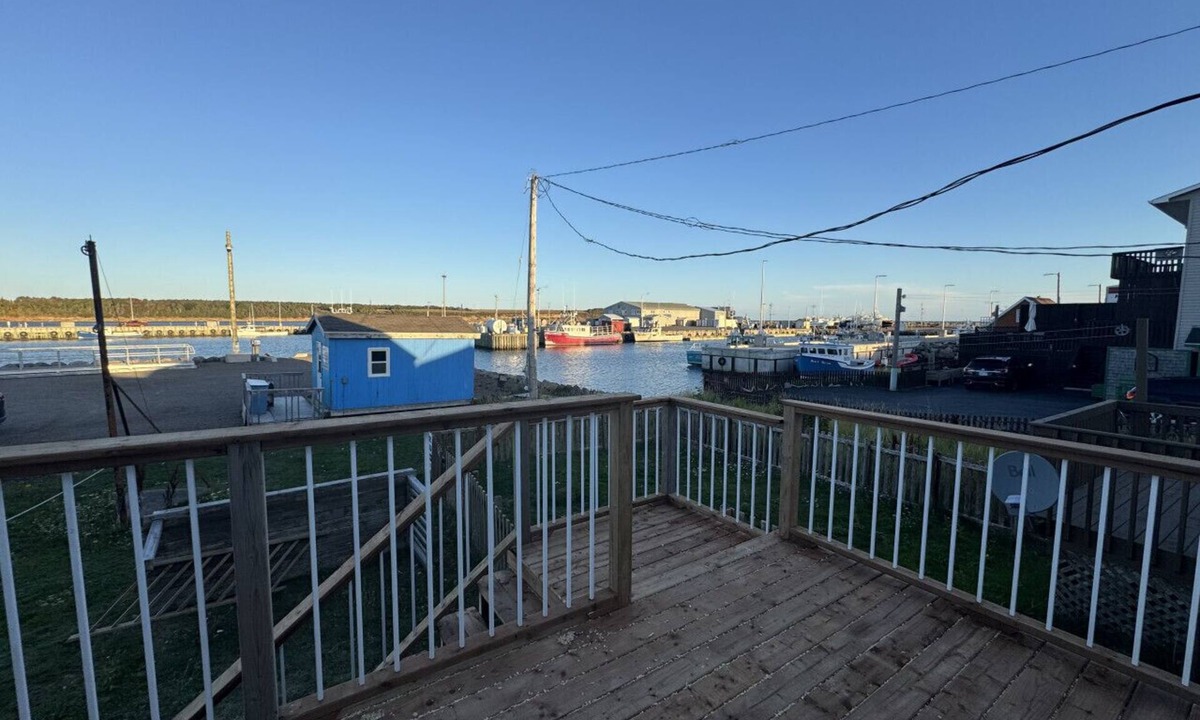 Cheticamp House | Your Harbourfront Dream – Newly Renovated with Spectacular Views