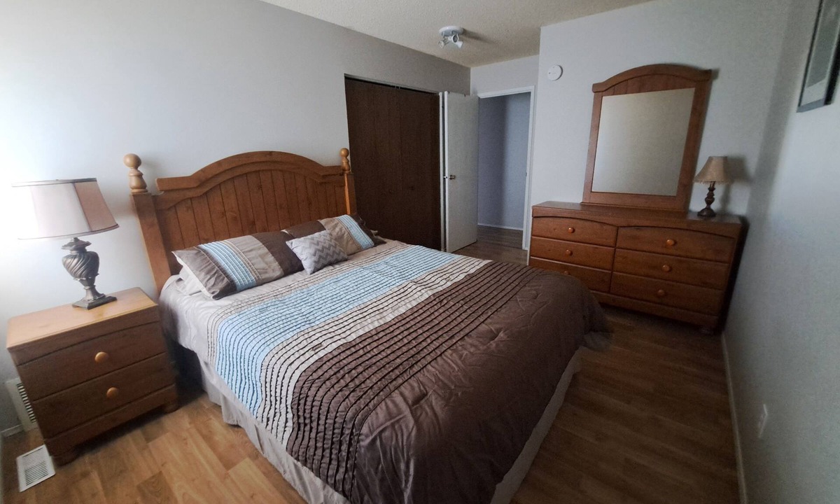 Estevan Apartment | Your home away from home in busy Estevan