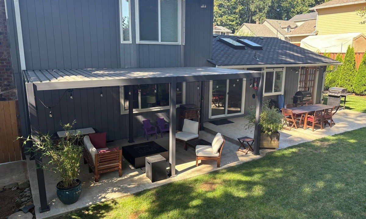 Sandy House | Your Home in Sandy – Comfortable, Convenient & Affordable