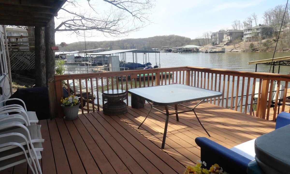 Rocky Mount Cottage | ~ Your Hot Tub Awaits! Stunning View ~ Steps from Lake ~