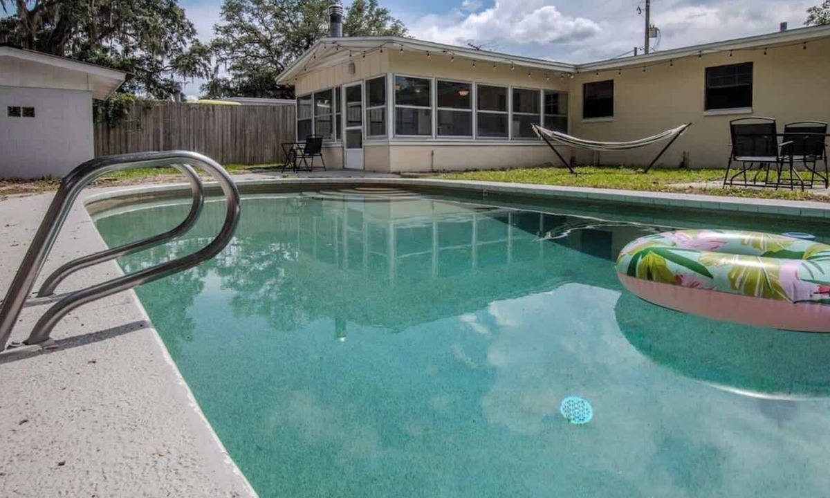 Westside House | Your Jacksonville Getaway w/Private Pool!