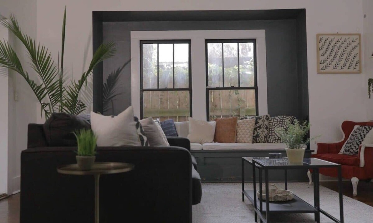 Freetown - Port Rico House | Your Lafayette Home Base