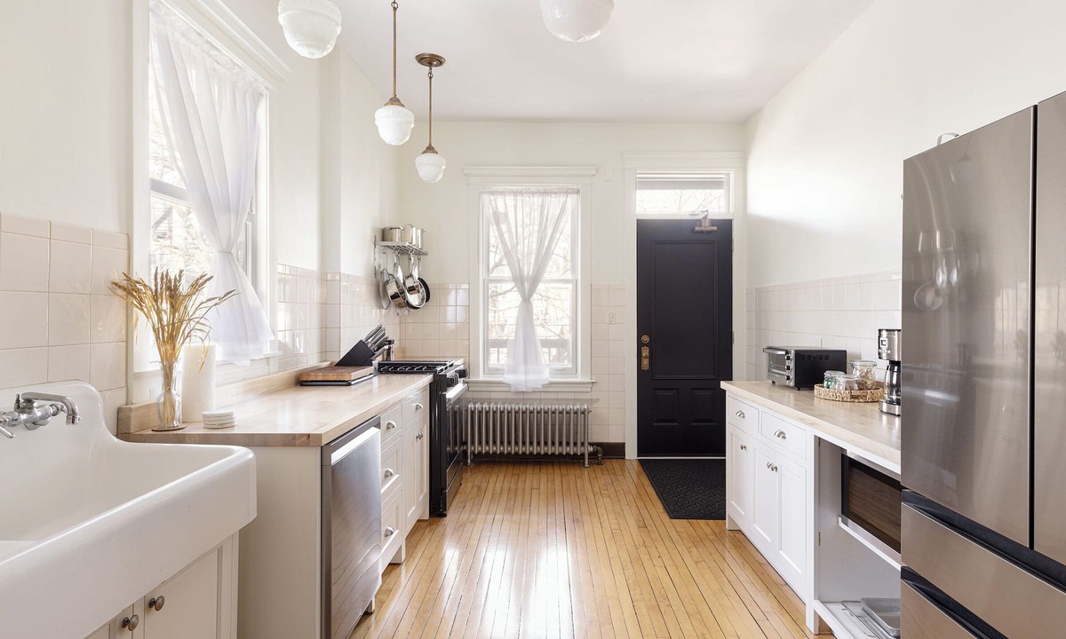 Logan Square Apartment | Your Logan Square Oasis with Lush Outdoor Haven!