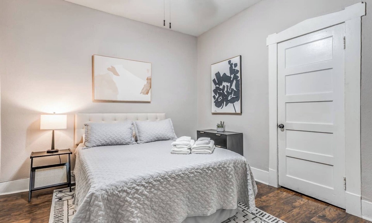New Pathways Apartment | Your Midtown Getaway Central, Walkable & Calm