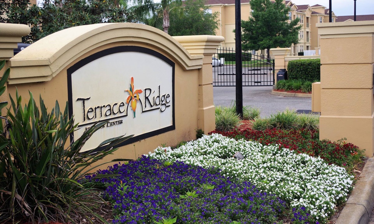 Loughman Condo | Your next magical getaway! Spacious 3 bedroom, 2 bath condo in gated community.