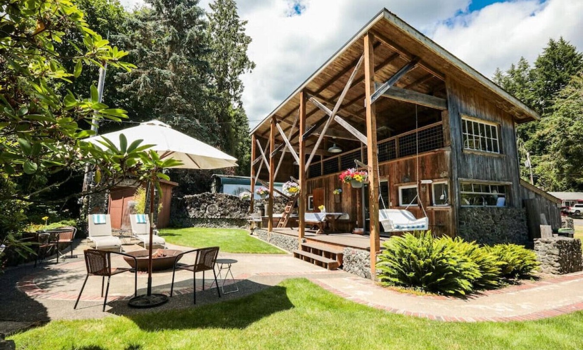 Brinnon House | Your next outdoor oasis