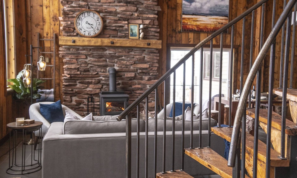 New Glasgow House | Your One-Of-A-Kind Experience in PEI. Near golf, beaches & restaurants!