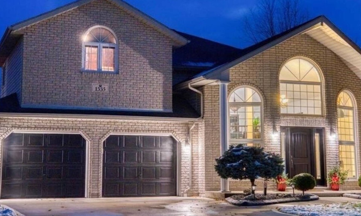 LaSalle House | Your perfect home /free coffee /free parking